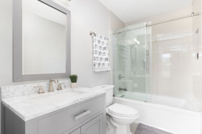 Signs It’s Time To Replace Your Bathtub Or Shower